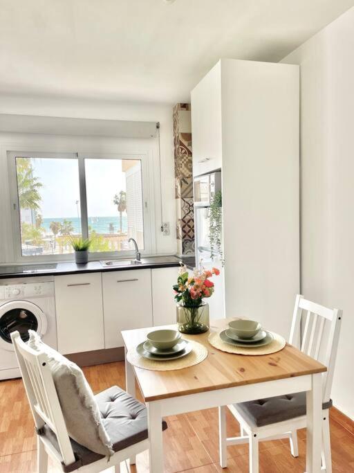 Apartamento Con Preciosas Vistas Al Mar Apartamento *