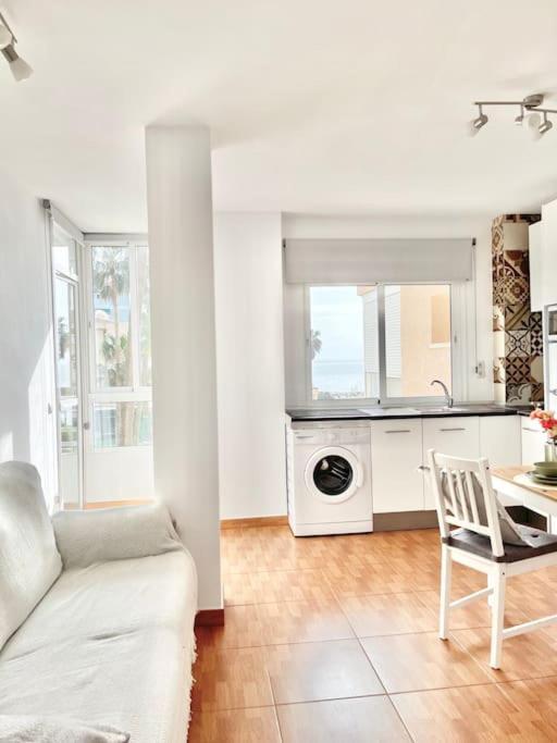 Apartamento Con Preciosas Vistas Al Mar Apartamento